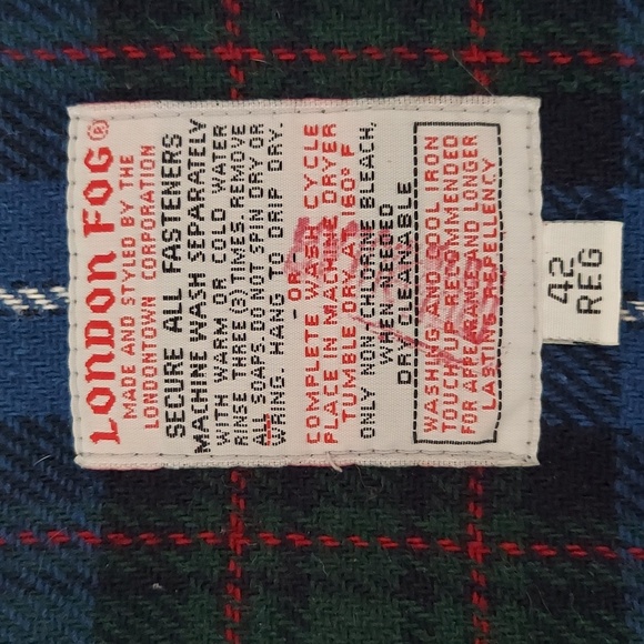 London Fog Winter Jacket. Size 42Reg. Beautifully lined warm winter jacket. - Picture 4 of 5